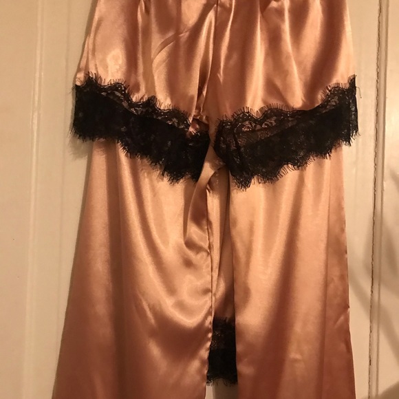 NWOT, 1 set, Intimate/ sleepwear - Picture 4 of 12